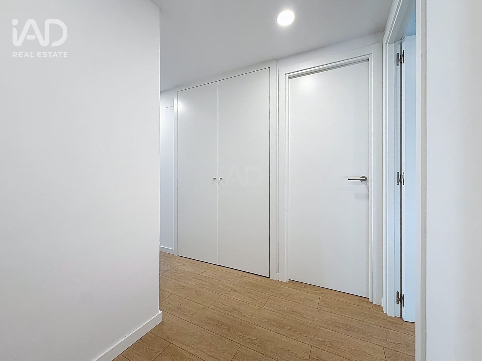 3 soverom Leilighet til salgs i Barcelona by med garasje - € 328 000 (Ref: 9987771)