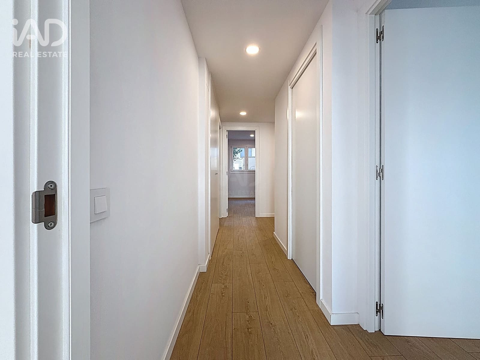 3 soverom Leilighet til salgs i Barcelona by med garasje - € 328 000 (Ref: 9987771)