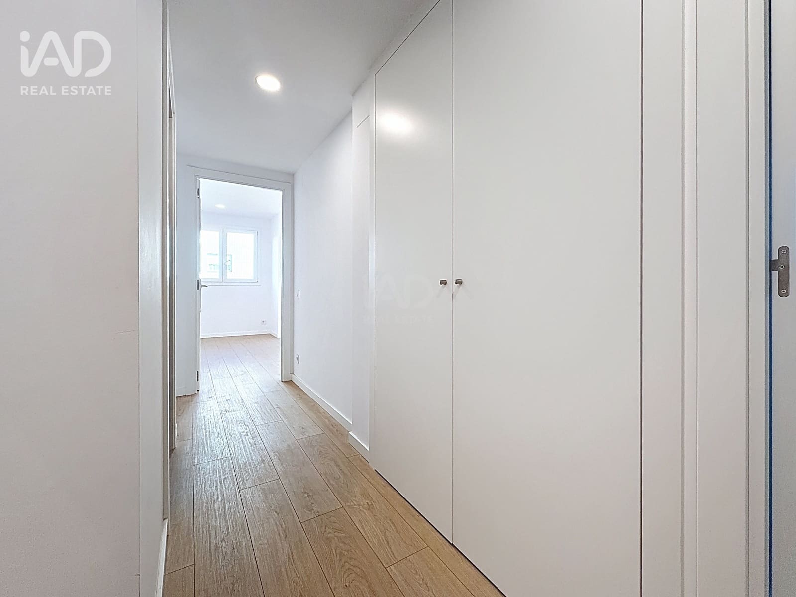 3 soverom Leilighet til salgs i Barcelona by med garasje - € 328 000 (Ref: 9987771)