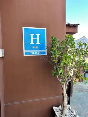 Local Comercial de 25 habitaciones en Huelva ciudad en venta con garaje - 2.300.000 € (Ref: 9987772)