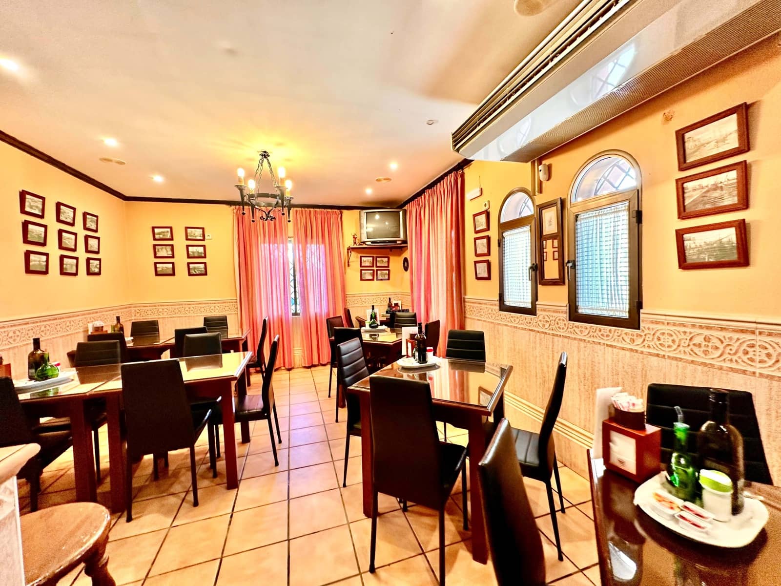 Local Comercial de 25 habitaciones en Huelva ciudad en venta con garaje - 2.300.000 € (Ref: 9987772)