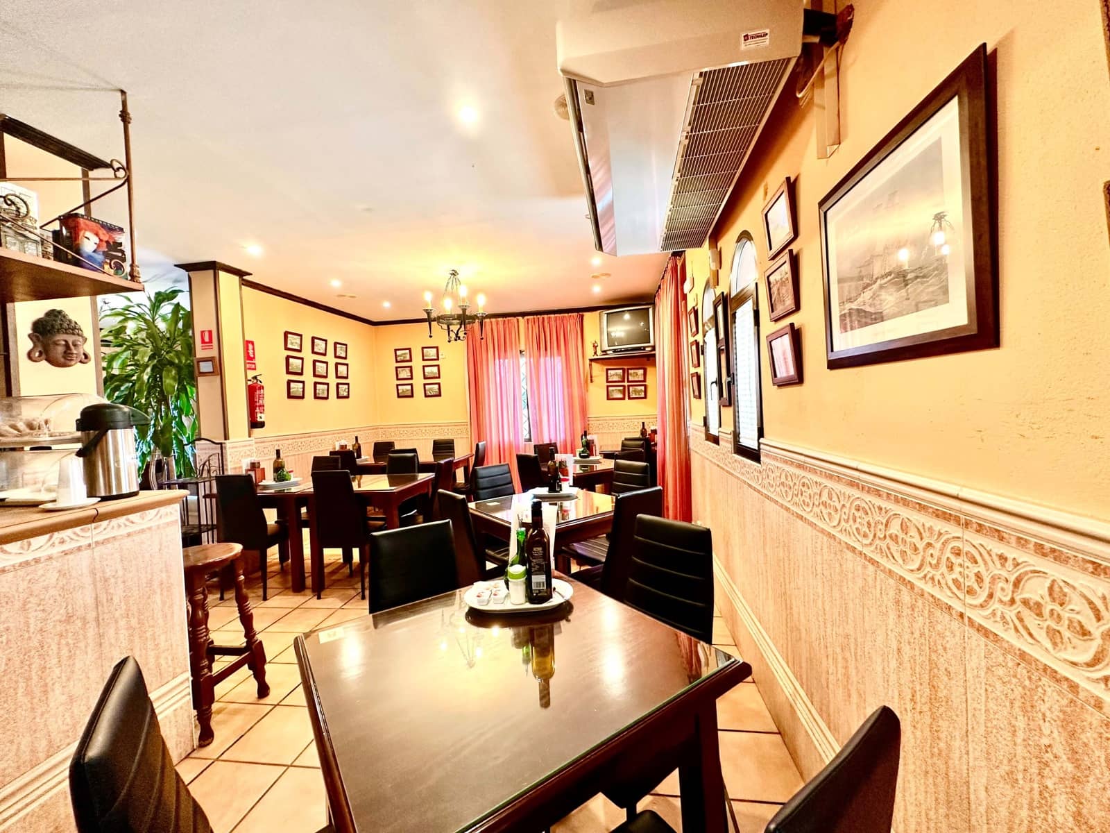 Local Comercial de 25 habitaciones en Huelva ciudad en venta con garaje - 2.300.000 € (Ref: 9987772)