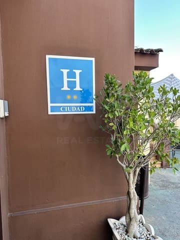 25 quarto Comercial para venda em Ayamonte com garagem - 2 300 000 € (Ref: 9987772)