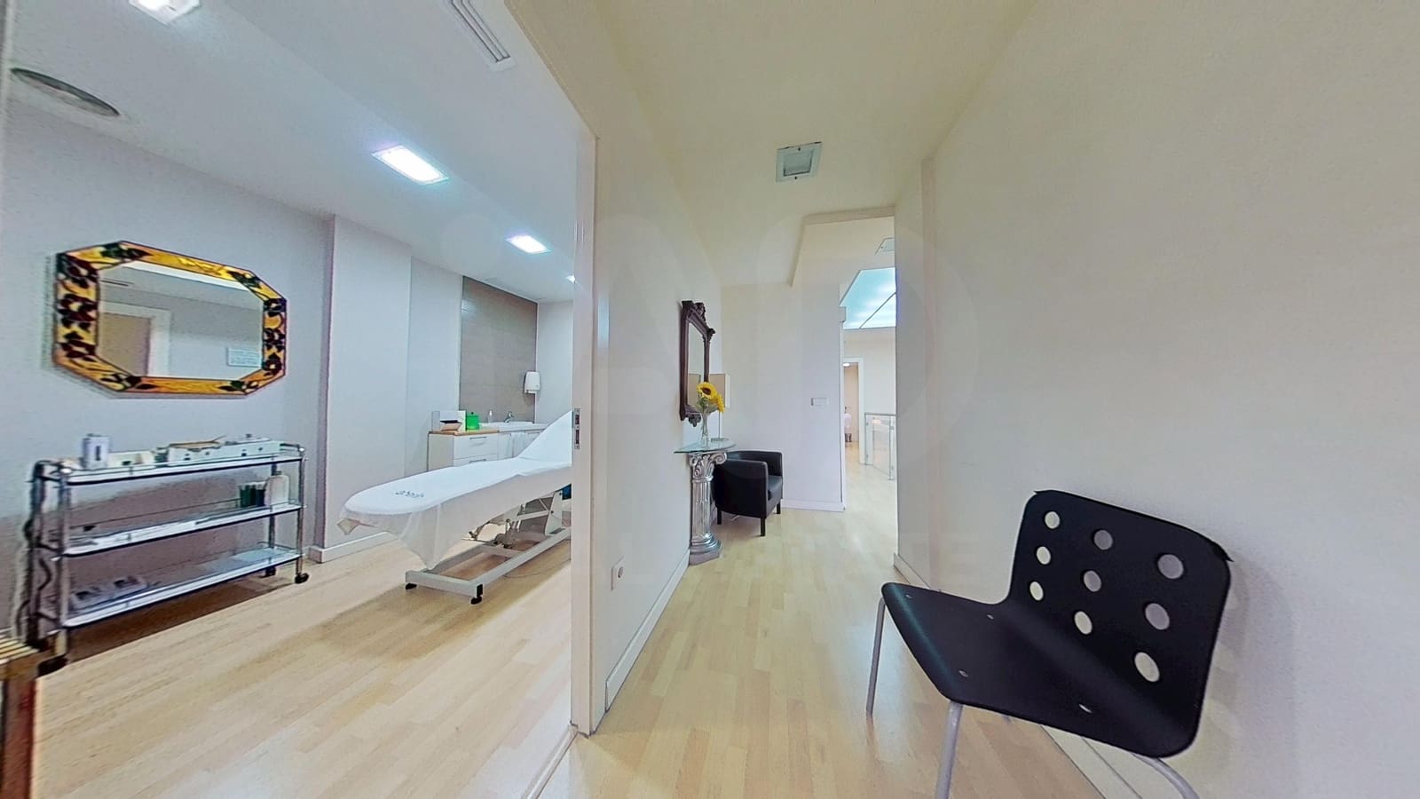 5 bedroom Commercial for sale in Alicante / Alacant city - € 159,500 (Ref: 9987776)