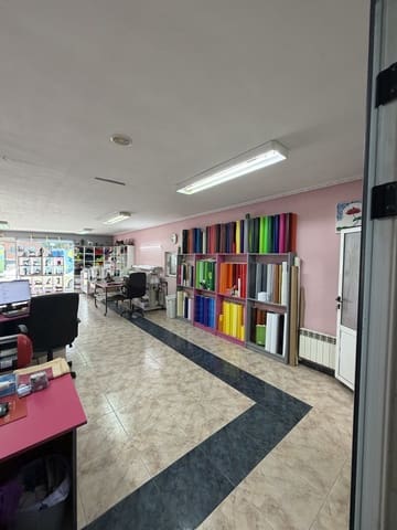 Komercyjne na sprzedaż w Miasto Valladolid z garażem - 161 000 € (Ref: 9987778)