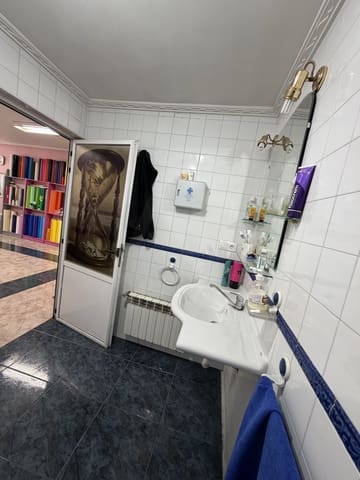 Komercyjne na sprzedaż w Miasto Valladolid z garażem - 161 000 € (Ref: 9987778)