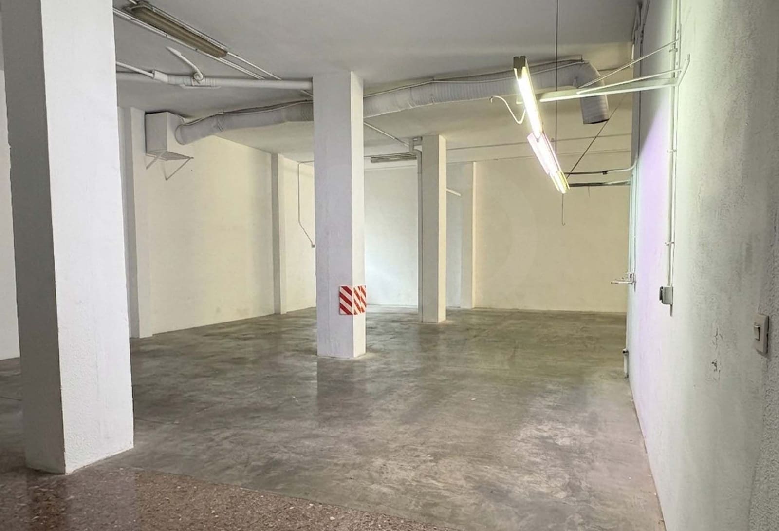 Comercial para arrendar em Valencia cidade - 1 200 € (Ref: 9987779)