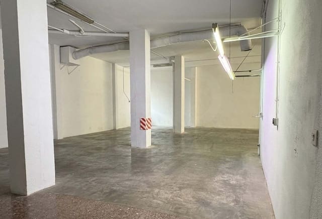 Commercieel te huur in Valencia stad - € 1.200 (Ref: 9987779)
