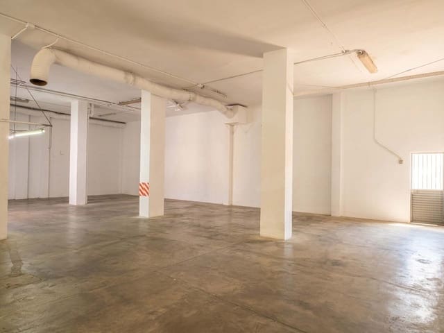 Commercieel te huur in Valencia stad - € 1.200 (Ref: 9987779)