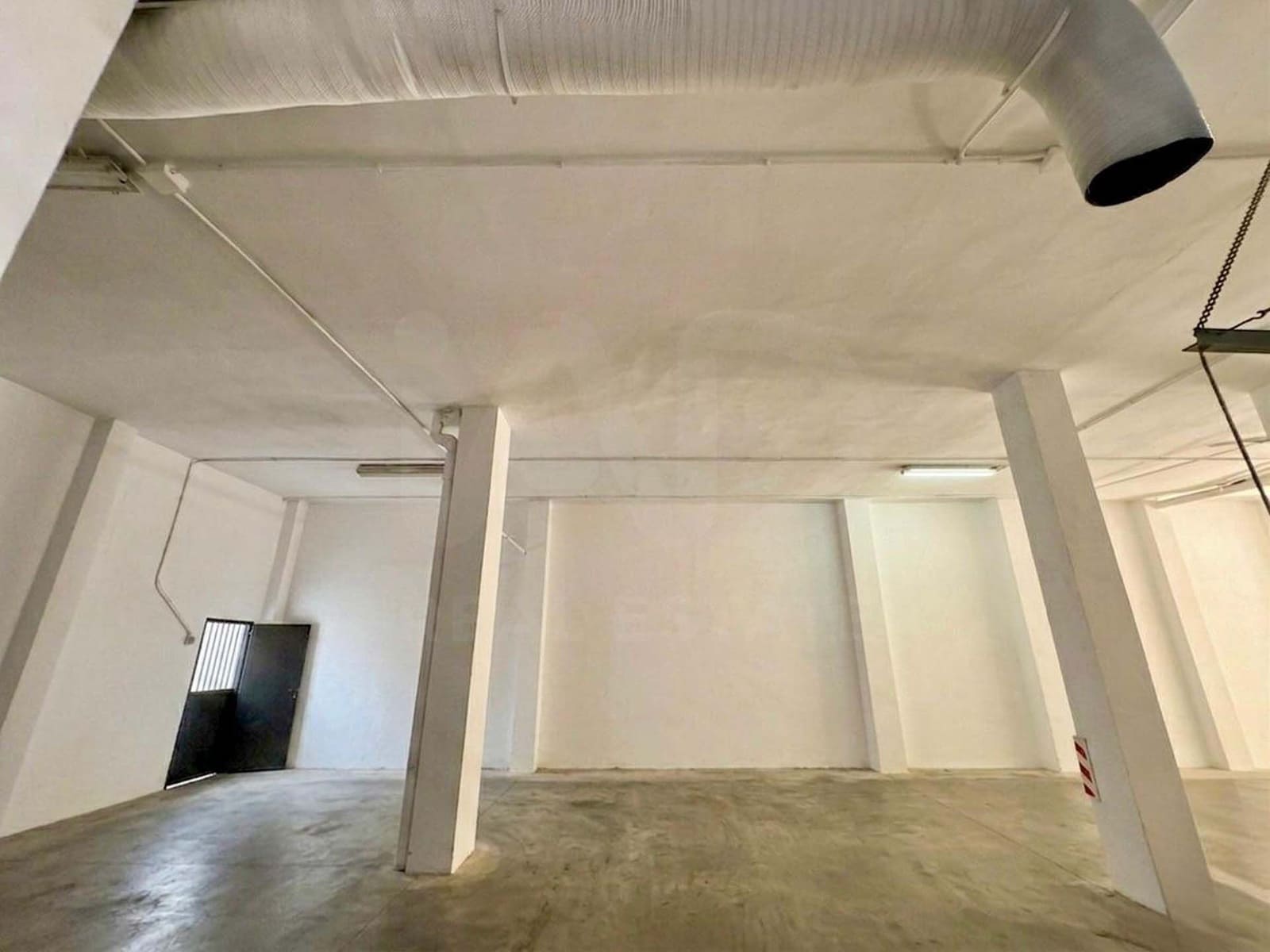 Comercial para arrendar em Valencia cidade - 1 200 € (Ref: 9987779)