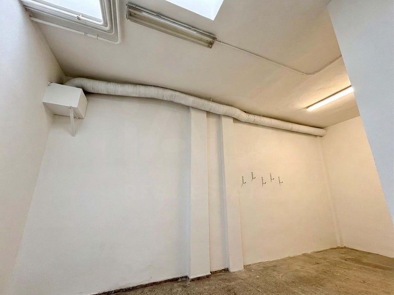 Comercial para arrendar em Valencia cidade - 1 200 € (Ref: 9987779)