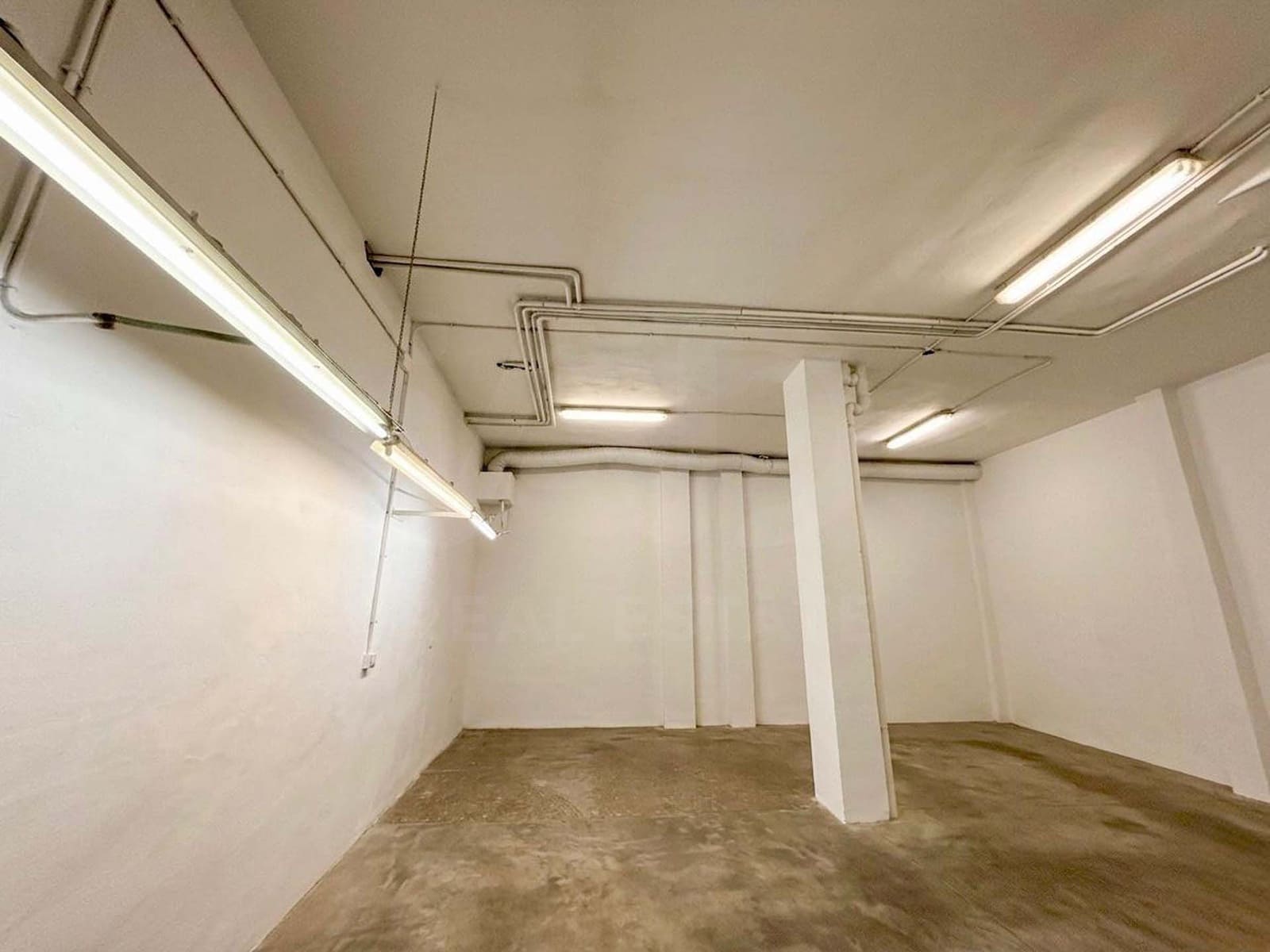 Comercial para arrendar em Valencia cidade - 1 200 € (Ref: 9987779)