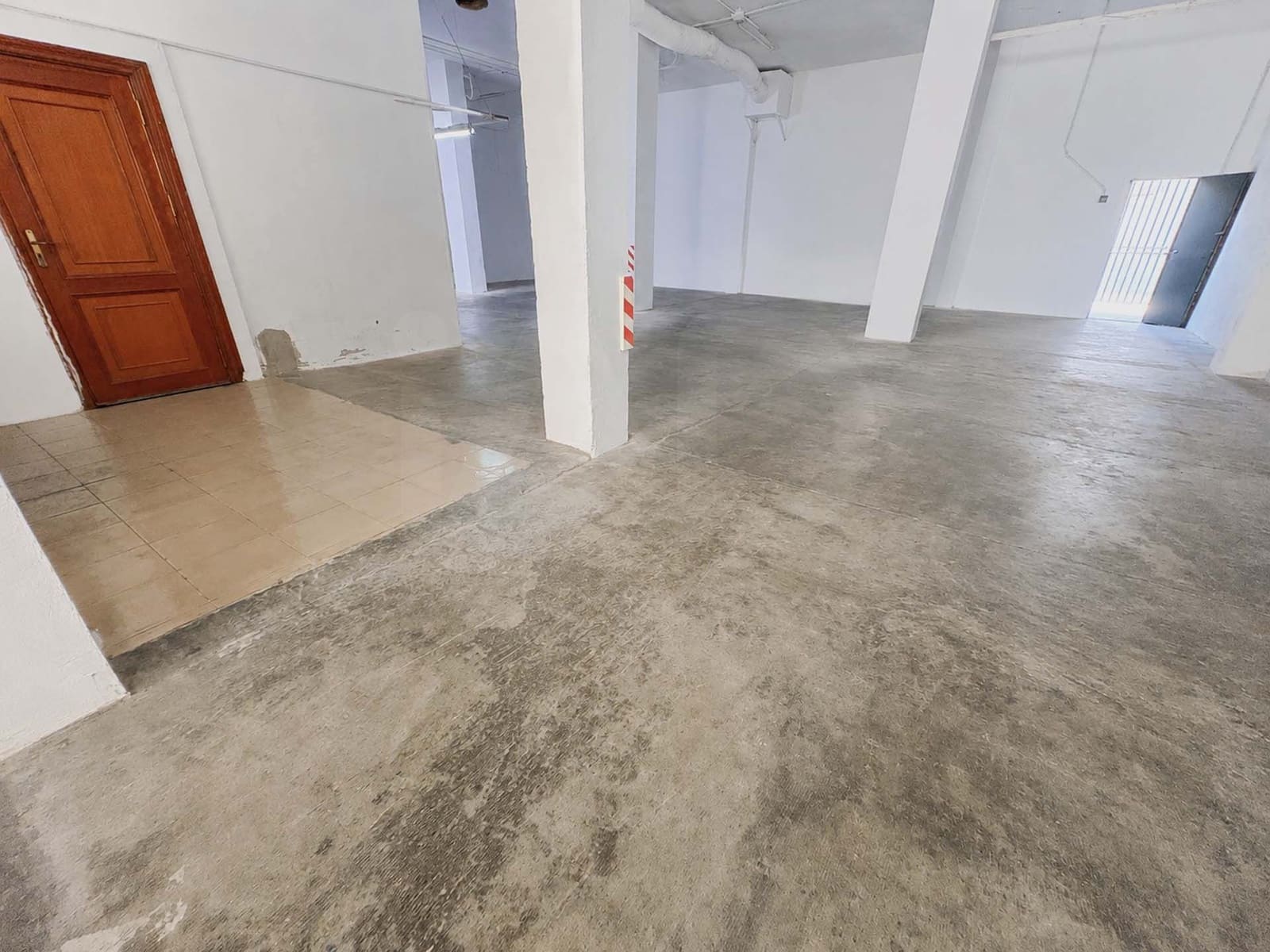 Comercial para arrendar em Valencia cidade - 1 200 € (Ref: 9987779)