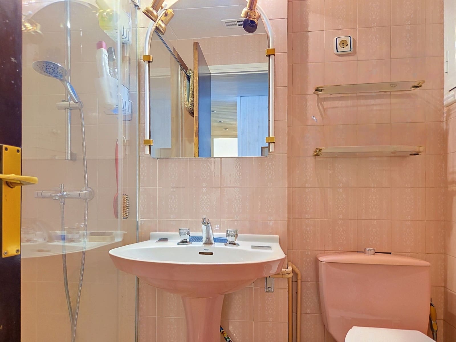 Apartamento de 4 habitaciones en Barcelona ciudad en venta - 649.000 € (Ref: 9987780)