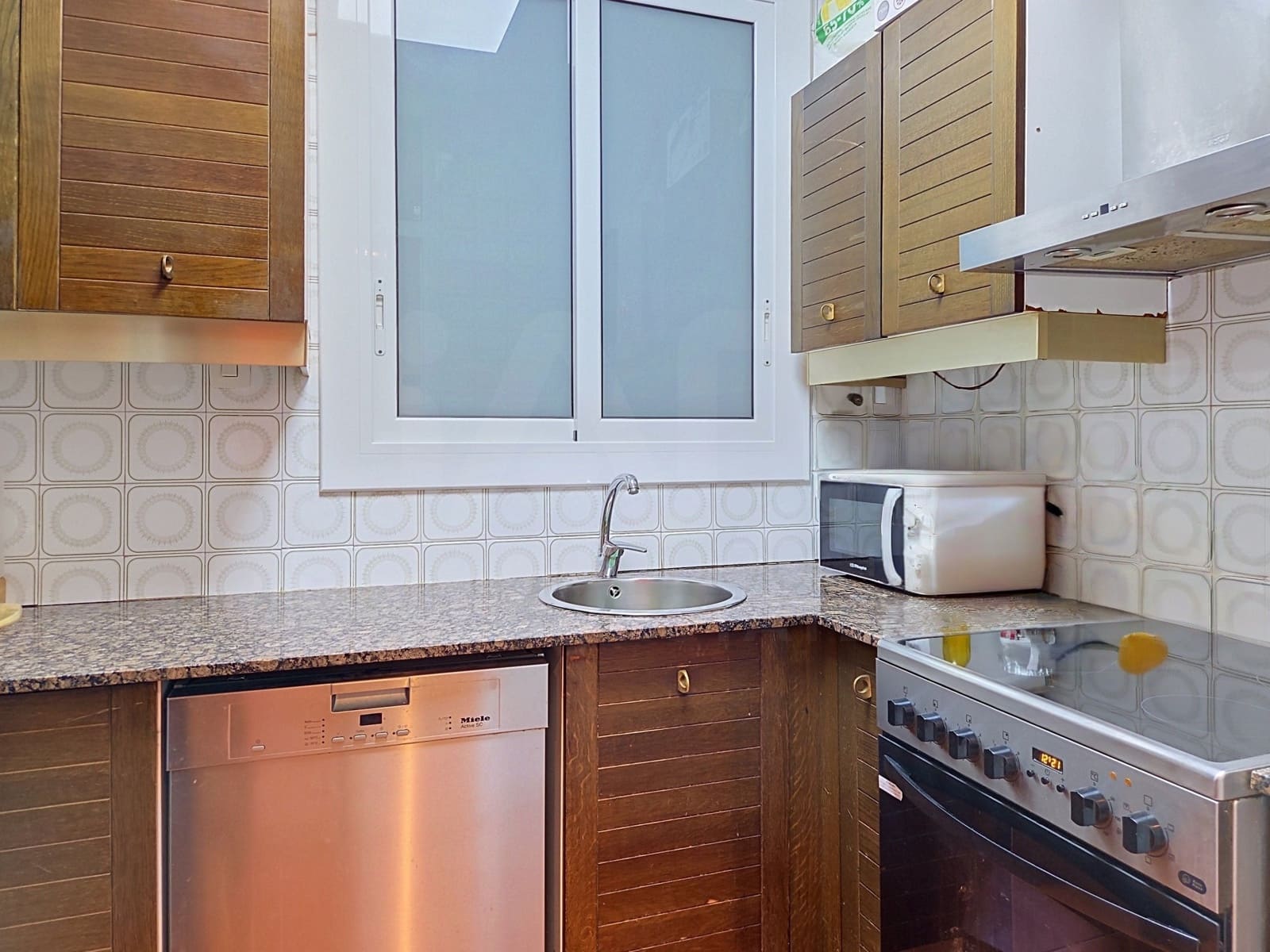 Apartamento de 4 habitaciones en Barcelona ciudad en venta - 649.000 € (Ref: 9987780)