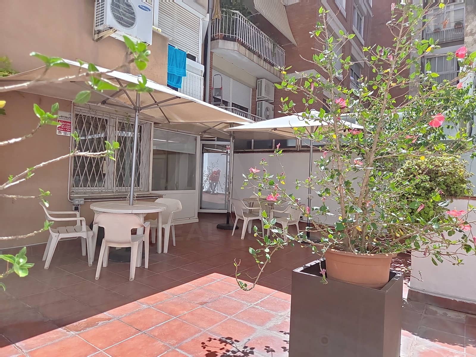 Apartamento de 4 habitaciones en Barcelona ciudad en venta - 649.000 € (Ref: 9987780)
