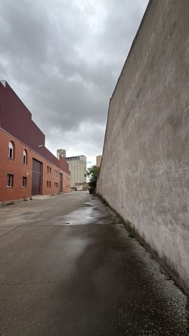 Erhverv til salg i Valladolid by - € 95.000 (Ref: 9987784)