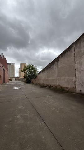 Erhverv til salg i Valladolid by - € 95.000 (Ref: 9987784)