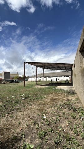 Erhverv til salg i Valladolid by - € 95.000 (Ref: 9987784)