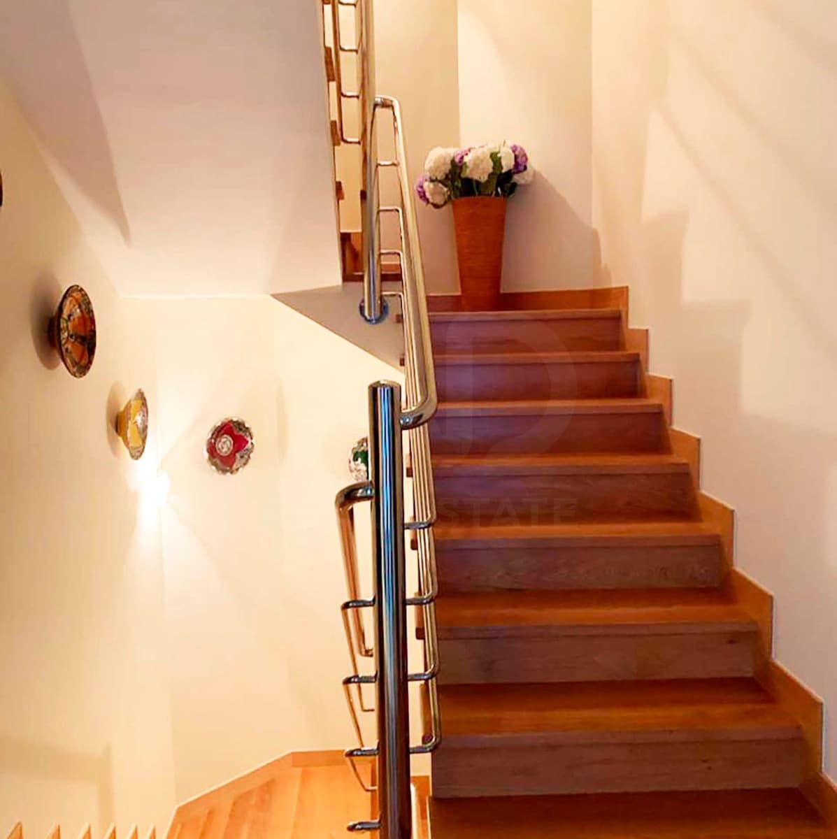 Chalet de 7 habitaciones en Huesca ciudad en venta con garaje - 890.000 € (Ref: 9987785)