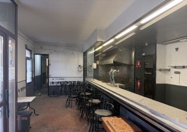 Kommersiell til salgs i Aiguafreda - € 200 000 (Ref: 9987788)