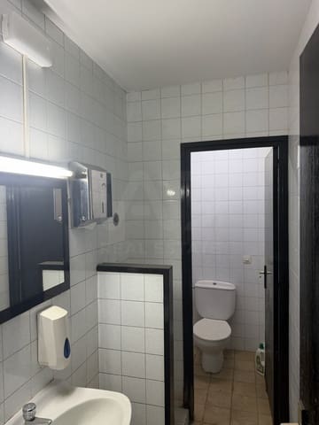 Kommersiell til salgs i Aiguafreda - € 200 000 (Ref: 9987788)