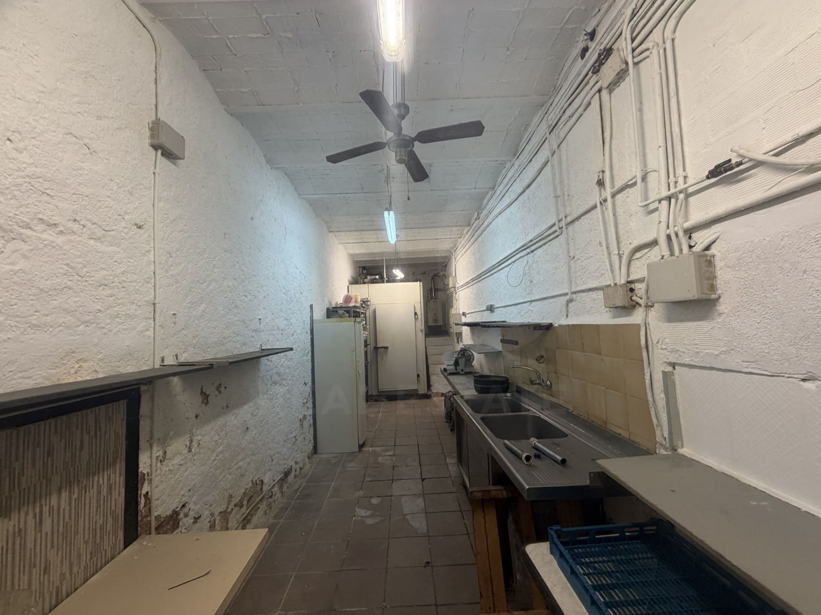 Kommersiell til salgs i Aiguafreda - € 200 000 (Ref: 9987788)