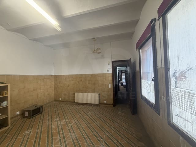 Kommersiell til salgs i Aiguafreda - € 200 000 (Ref: 9987788)