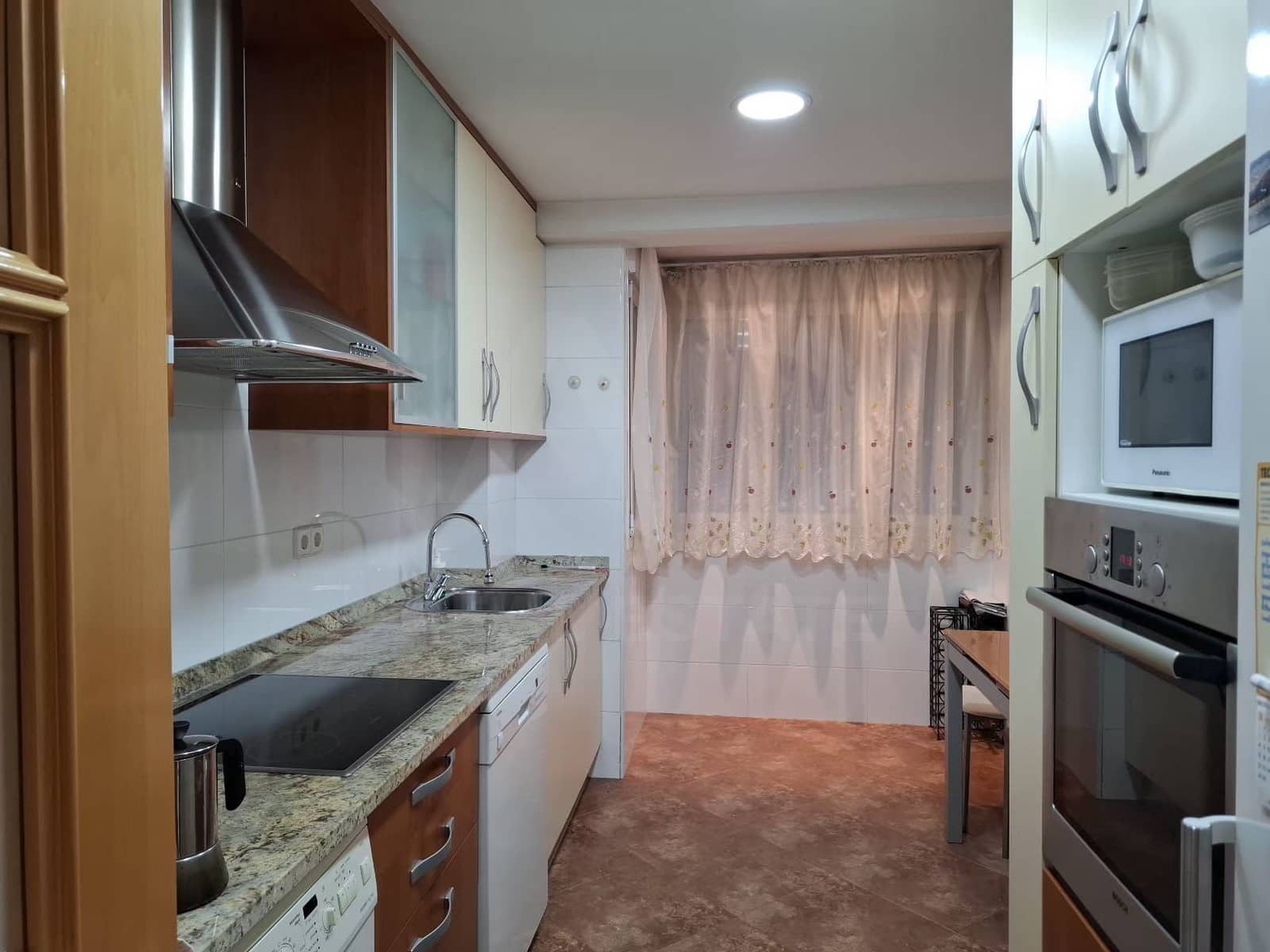 2 quarto Apartamento para arrendar em Madrid cidade - 1 800 € (Ref: 9987789)