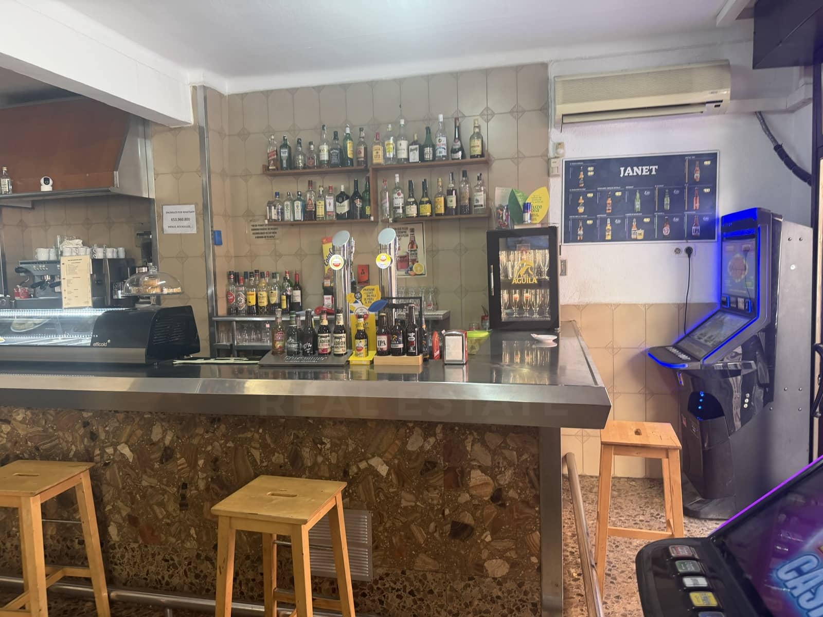 Gewerbe zu verkaufen in Barcelona Stadt - 159.000 € (Ref: 9987791)