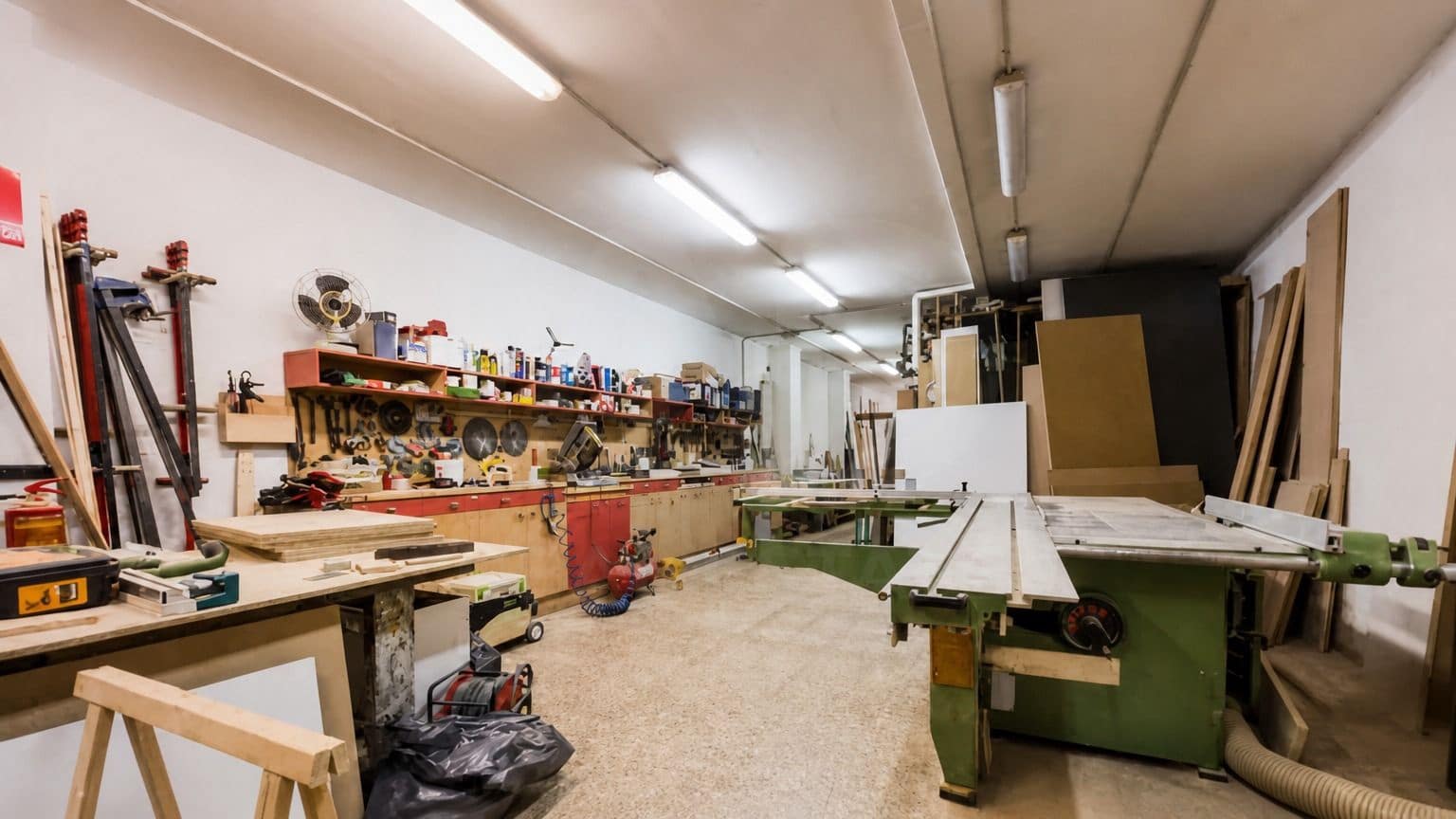 Kaupallinen myytävänä paikassa Barcelona kaupunki - 135 000 € (Ref: 9987792)