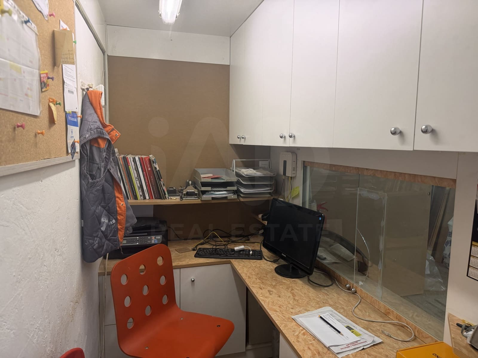 Kaupallinen myytävänä paikassa Barcelona kaupunki - 135 000 € (Ref: 9987792)