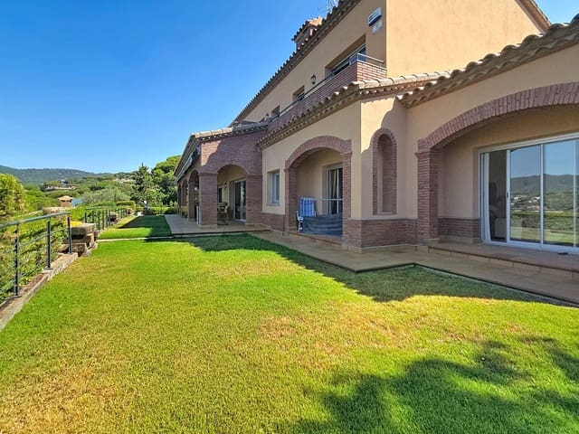 7 slaapkamer Villa te koop in Cabrils - € 1.950.000 (Ref: 9987796)