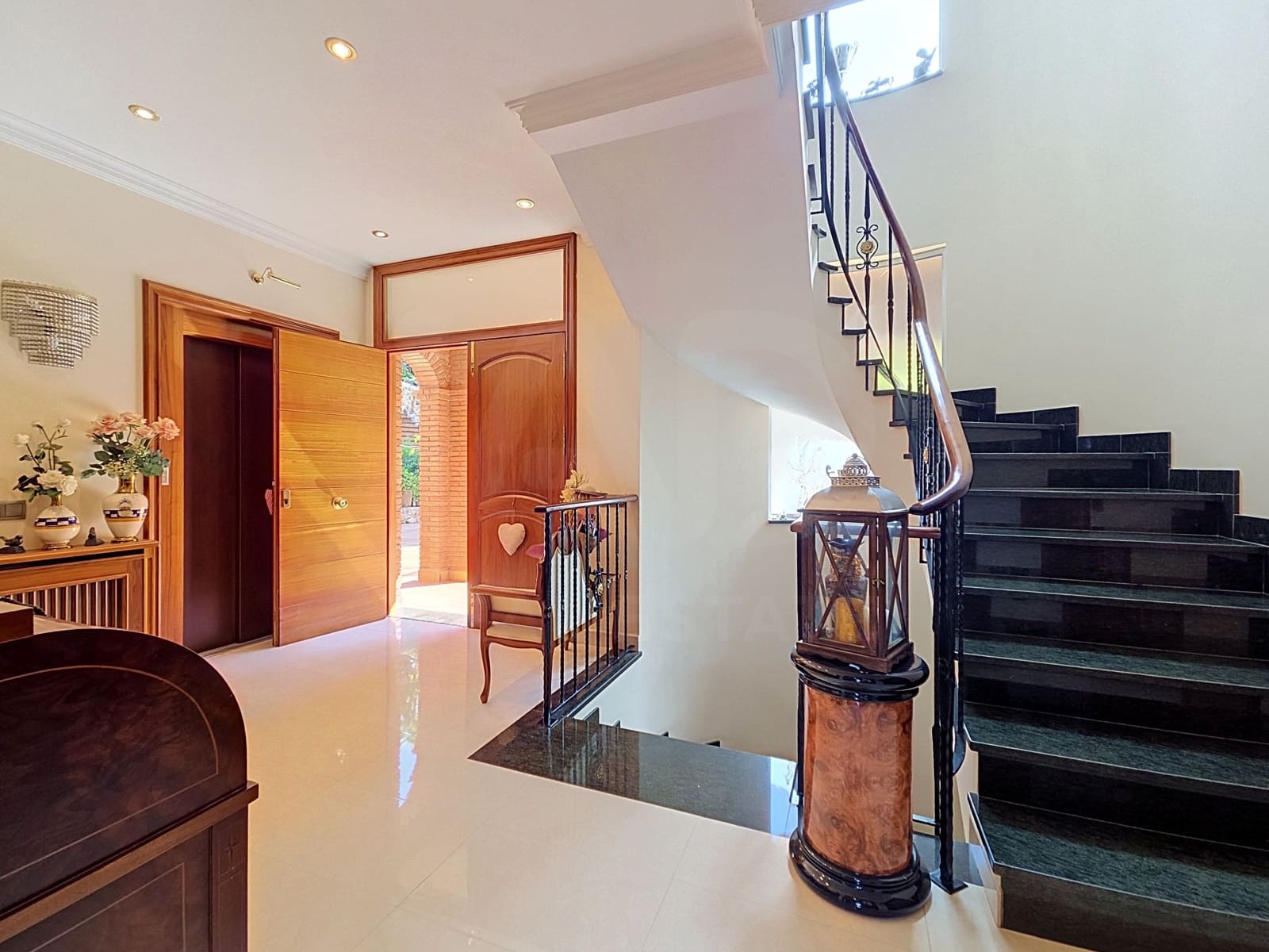 7 soveværelse Villa til salg i Barcelona by - € 1.950.000 (Ref: 9987796)