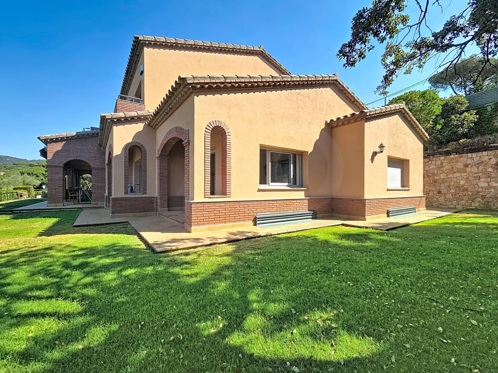 7 soveværelse Villa til salg i Barcelona by - € 1.950.000 (Ref: 9987796)