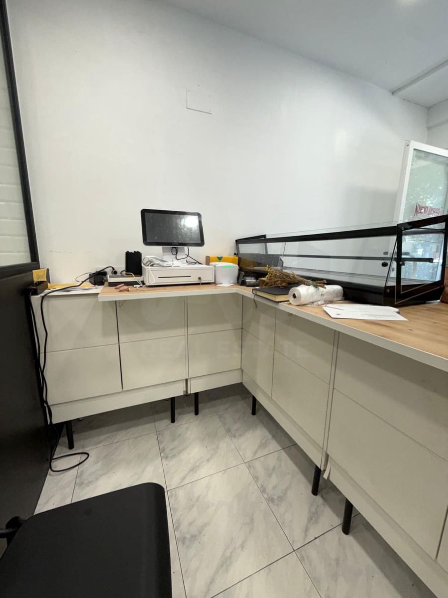 Local Commercial à louer à Bilbao - 650 € (Ref: 9987797)