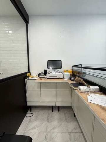 Local Commercial à louer à Bilbao - 650 € (Ref: 9987797)