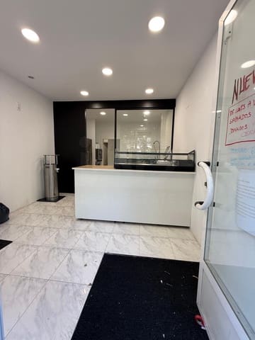 Local Commercial à louer à Bilbao - 650 € (Ref: 9987797)