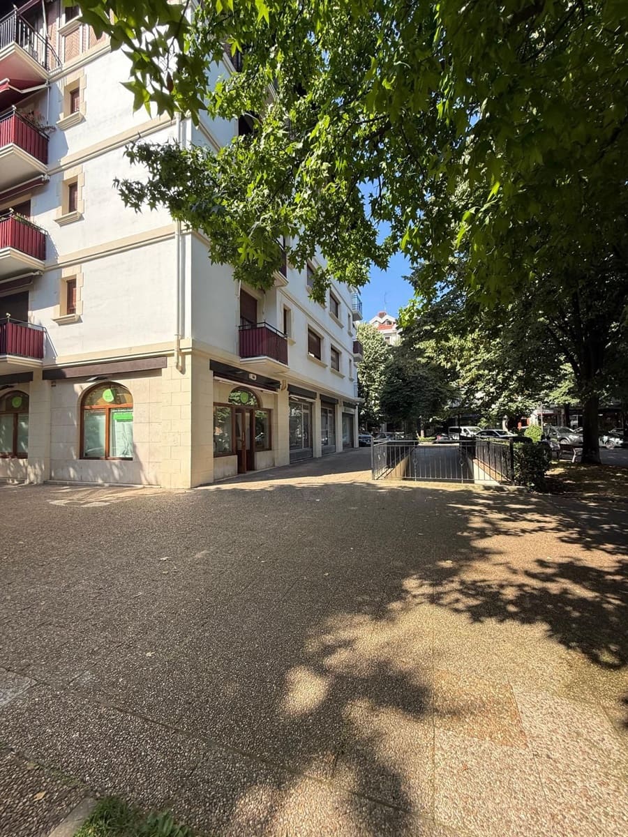 Local Commercial à louer à Bilbao - 650 € (Ref: 9987797)