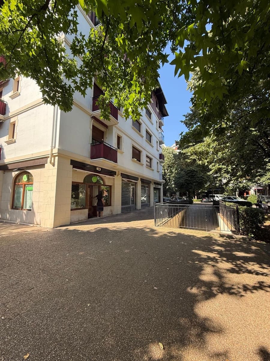 Local Commercial à louer à Bilbao - 650 € (Ref: 9987797)
