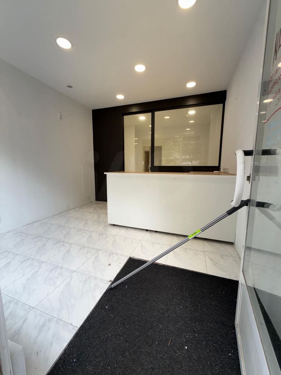 Erhverv til leje i Getxo - € 650 (Ref: 9987797)