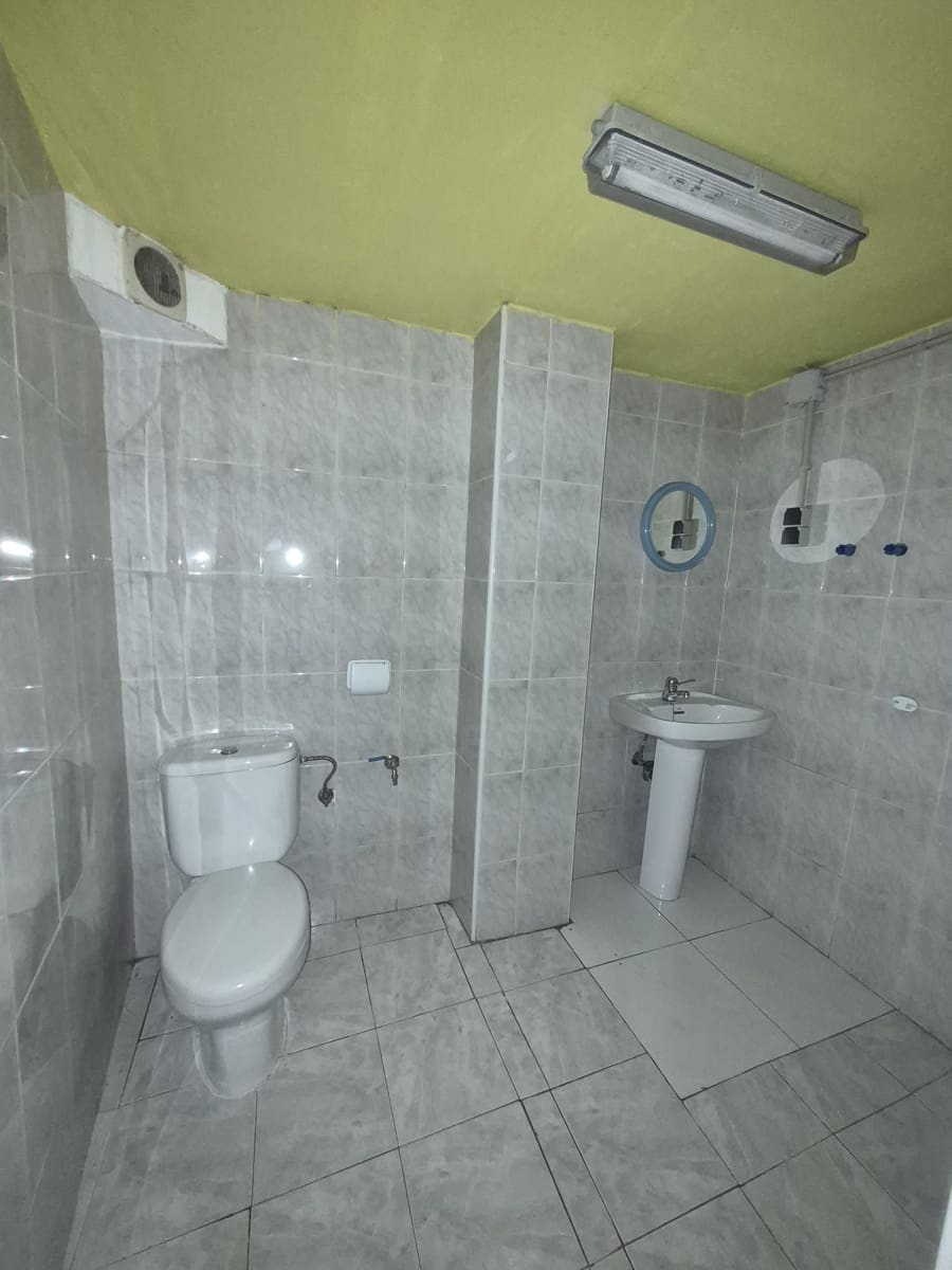 Local Commercial à vendre à Leon ville - 39 000 € (Ref: 9987798)