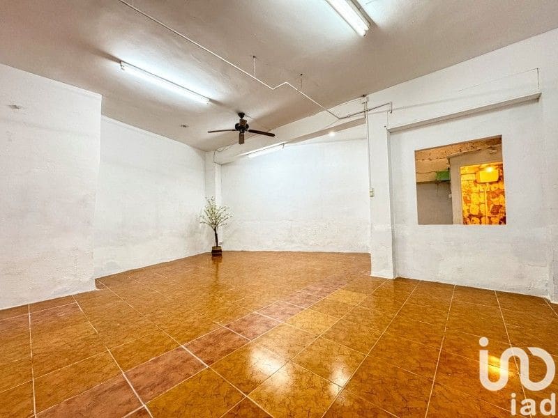 Commercial for sale in Alicante / Alacant city - € 52,900 (Ref: 9987801)