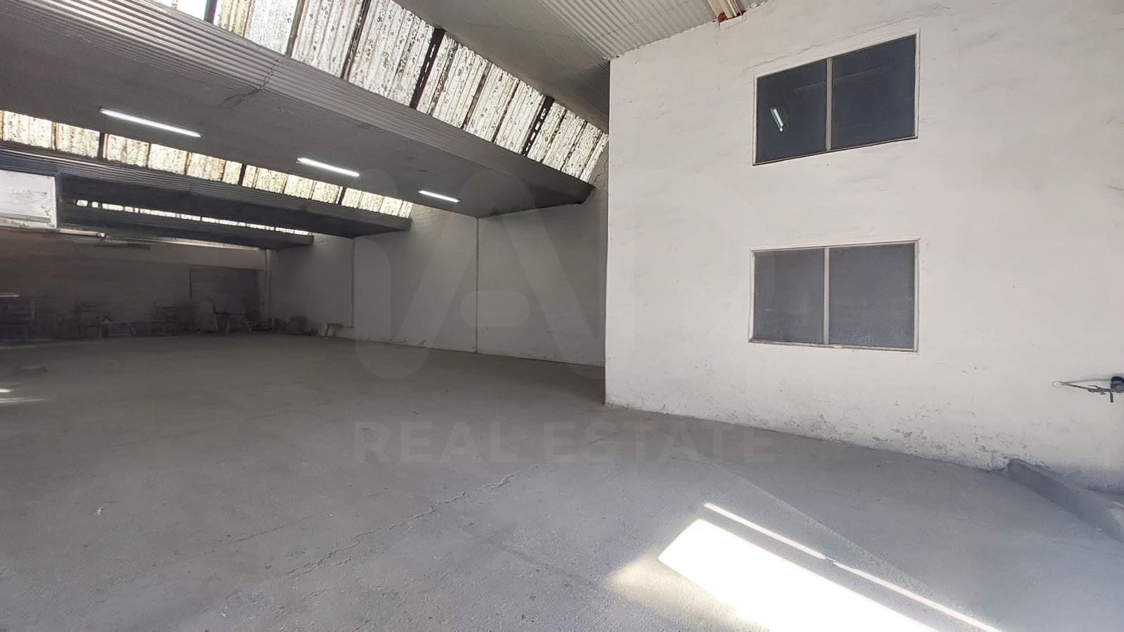 1 makuuhuone Kaupallinen myytävänä paikassa Huelva kaupunki - 200 000 € (Ref: 9987802)