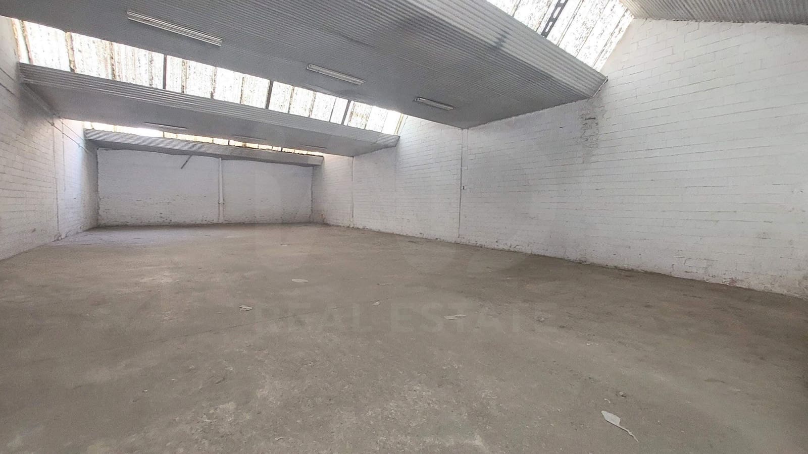 1 makuuhuone Kaupallinen myytävänä paikassa Huelva kaupunki - 200 000 € (Ref: 9987802)
