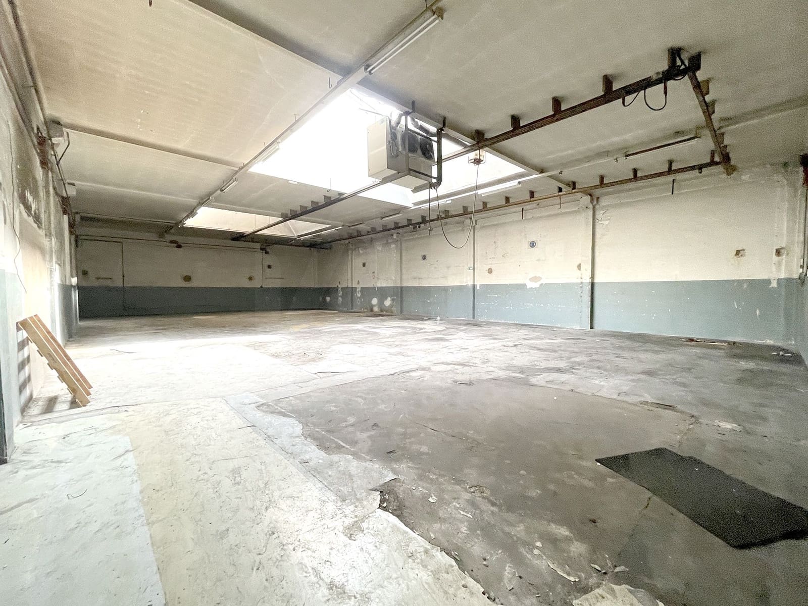 Komercyjne do wynajęcia w Miasto Barcelona - 1 500 € (Ref: 9987805)
