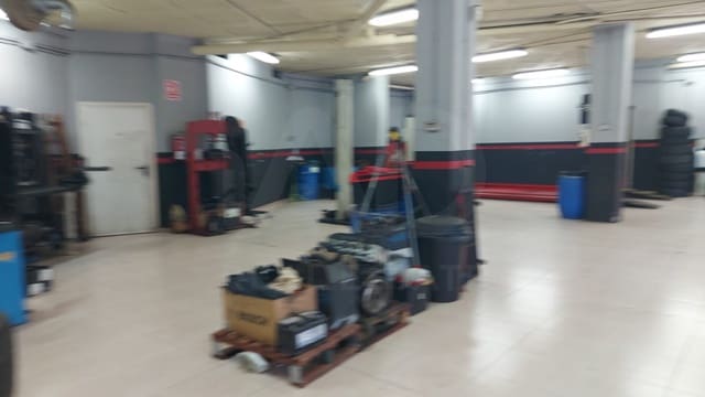 1 Zimmer Gewerbe zu verkaufen in Ripollet - 220.000 € (Ref: 9987807)