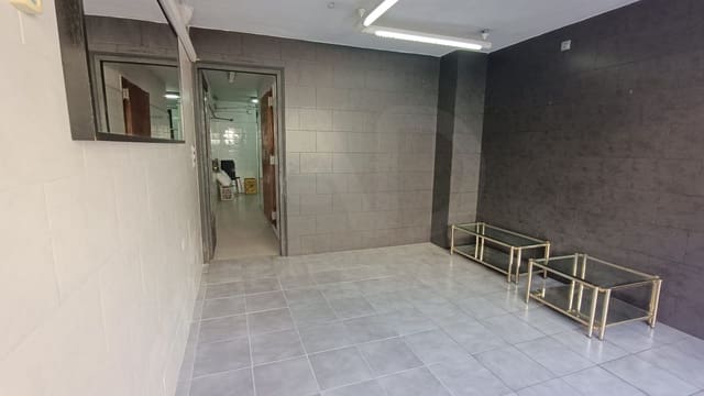 Comercial para venda em Barcelona cidade - 59 950 € (Ref: 9987808)