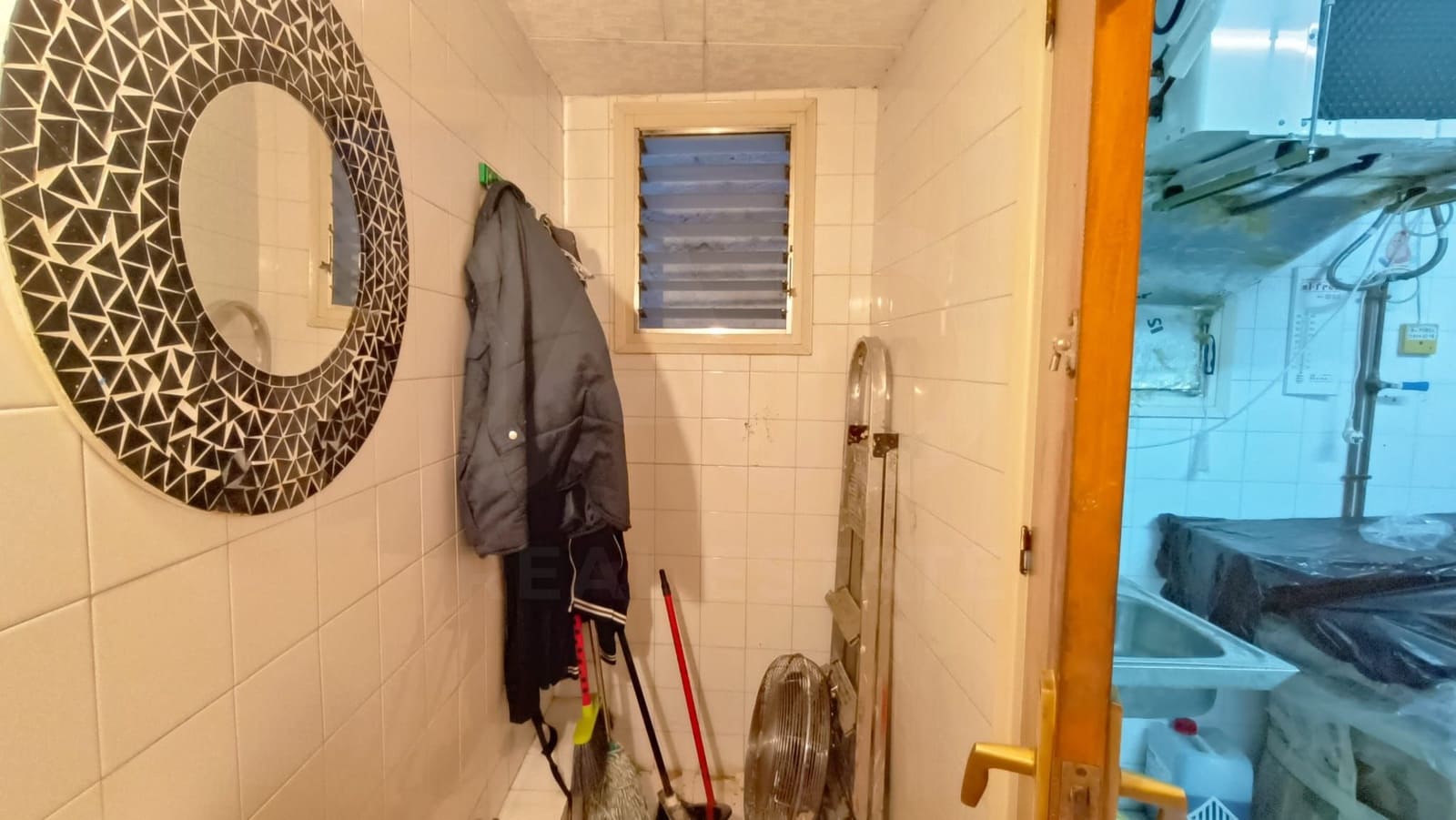 Local Comercial en Barcelona ciudad en venta - 59.950 € (Ref: 9987808)