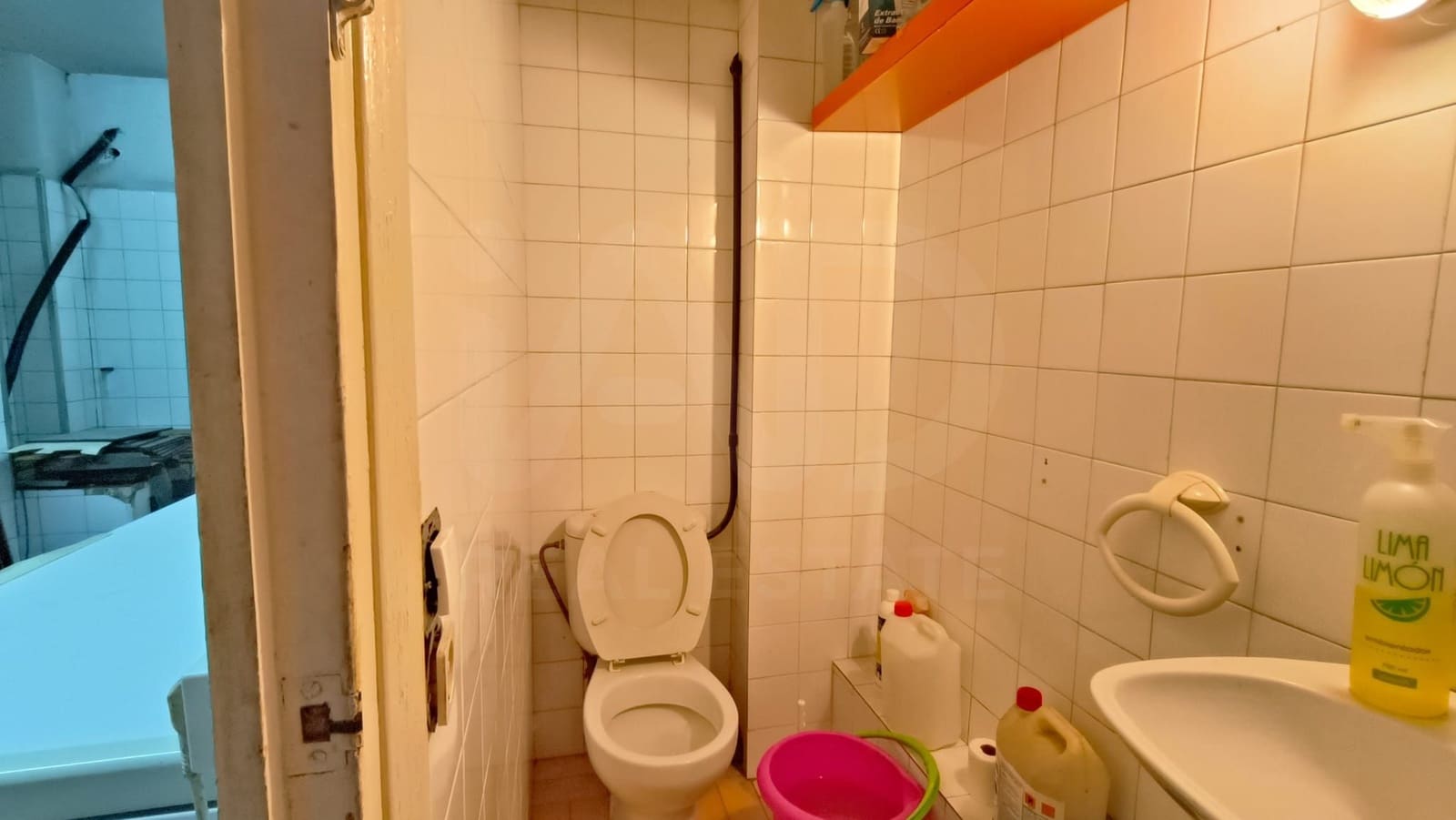 Local Comercial en Barcelona ciudad en venta - 59.950 € (Ref: 9987808)